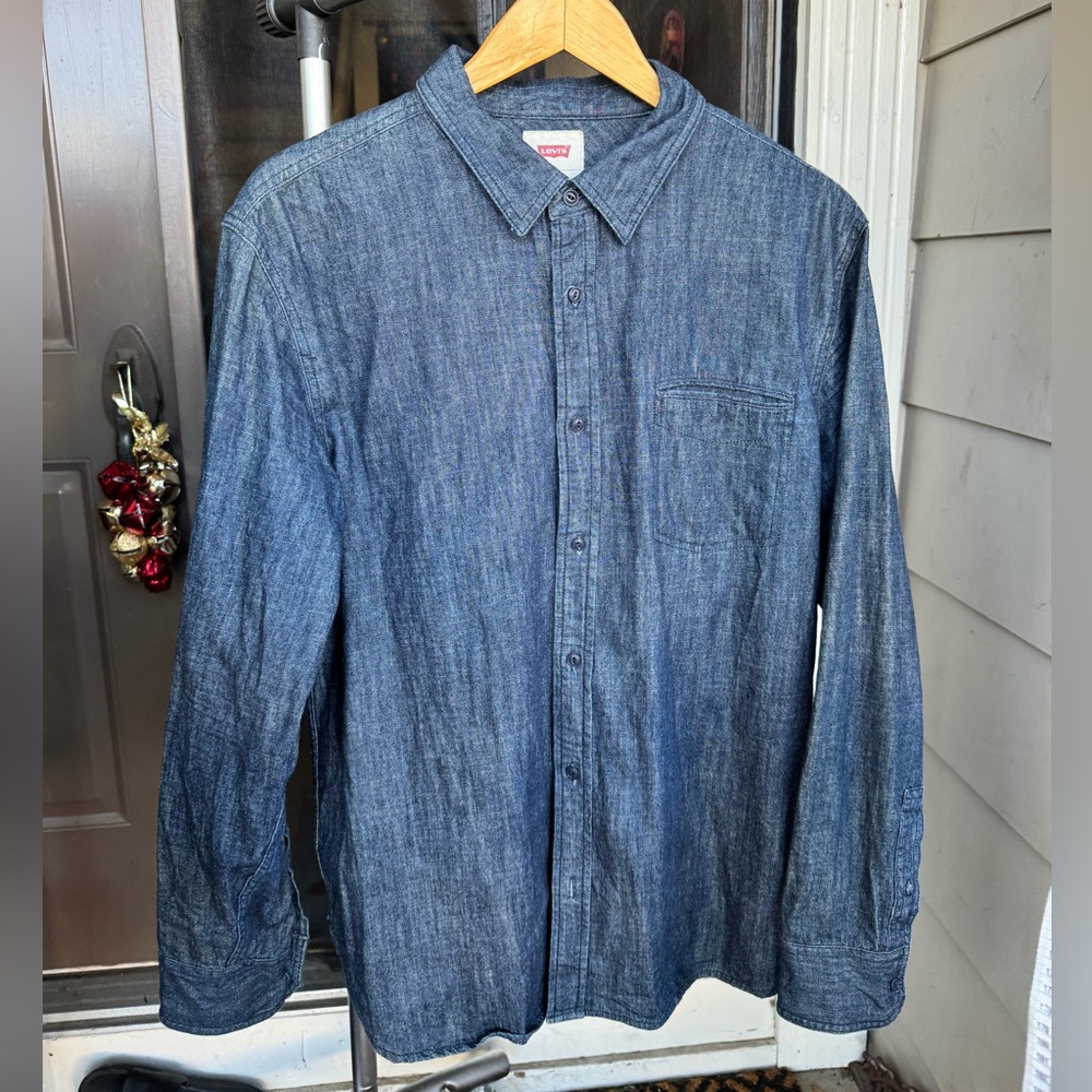 Levi Denim Button Down 100% Cotton